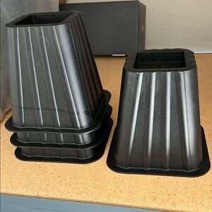 Black Bed Risers adds 6in